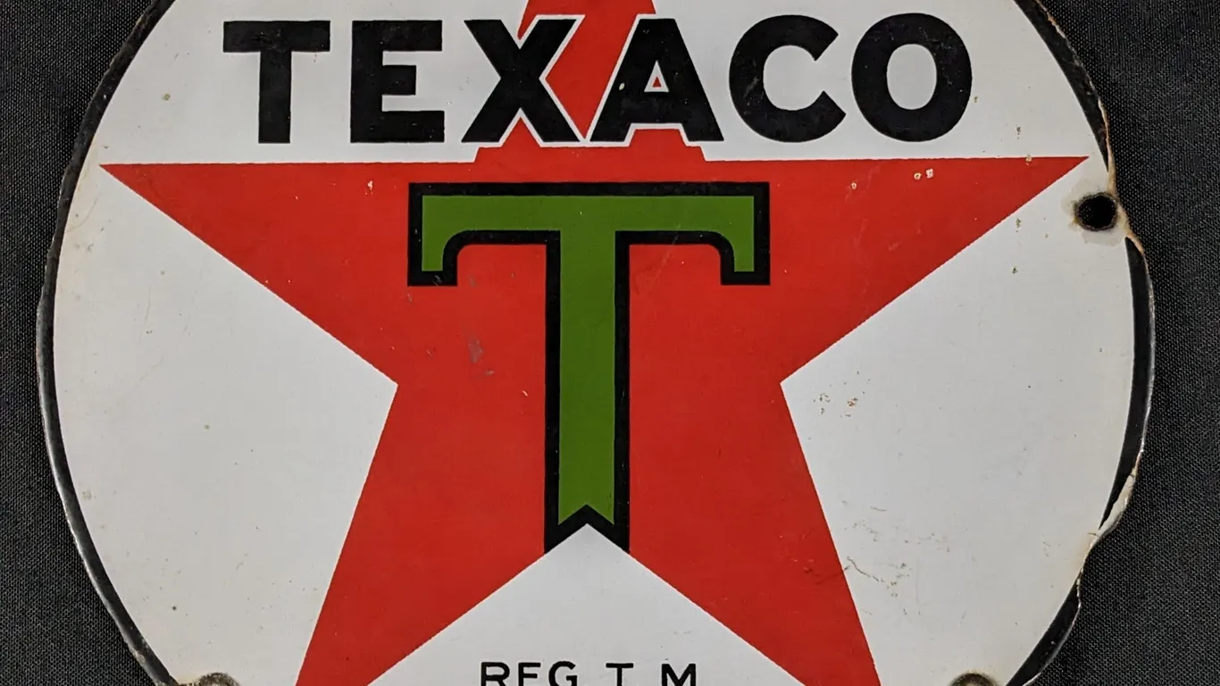 10" PORCELAIN TEXACO SIGN LUBESTER - TRUCK DOOR - GAS PUMP "BLACK T"
