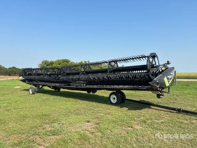 2020 MacDon FD140 40 ft Flex Draper Combine Header