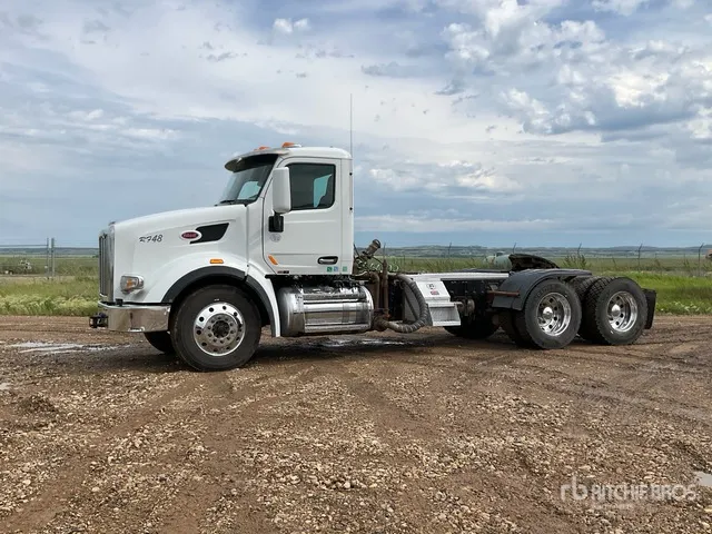 2017 Peterbilt 377 6x4 T/A Day Cab Truck Tractor