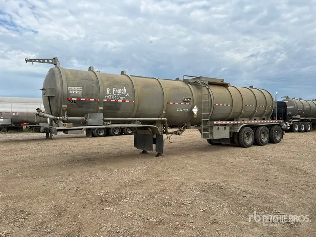 2013 Dragon 42000 L Tri/A Tanker Trailer