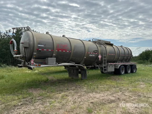 2013 Dragon 42000 L Tri/A Tanker Trailer