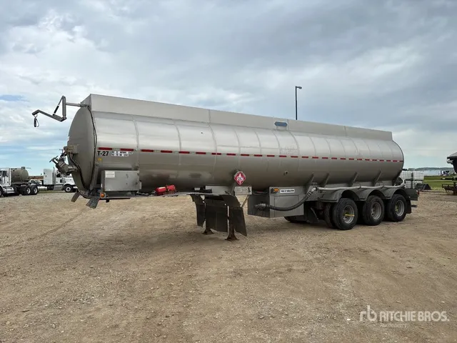 2012 Lazer Inox 37500 L Tri/A Tanker Trailer