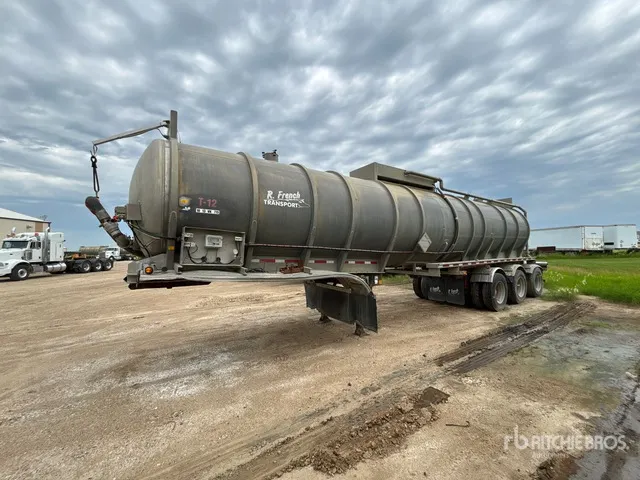 2009 Tremcar 38000 L Tri/A Tanker Trailer