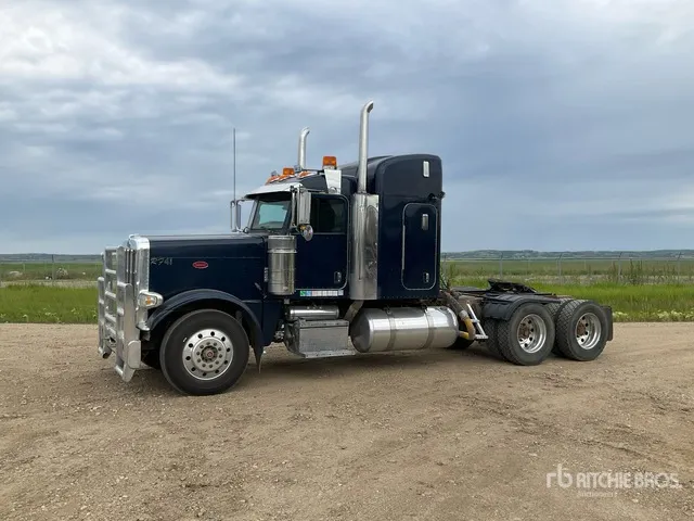 2012 Peterbilt 389K 6x4 T/A Sleeper Truck Tractor