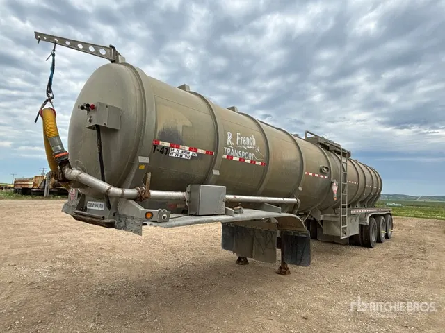 2013 Dragon 42000 L Tri/A Tanker Trailer