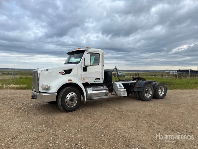 2019 Peterbilt 567 6x4 T/A Day Cab Truck Tractor