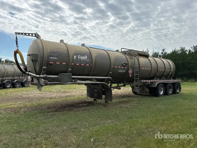 2013 Dragon 42000 L Tri/A Tanker Trailer