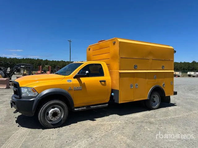 2017 Ram 5500 4x4 Utility Truck