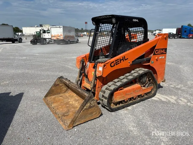 2021 Gehl RT135 Compact Track Loader