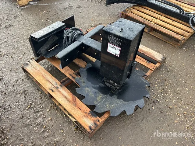 2026 GIYI GY-MTS51 28 in Mini Skid Steer Tree Saw (Unused)