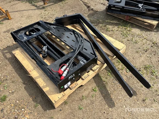 2026 GIYI GY-SF60 60 in Skid Steer Forks (Unused)