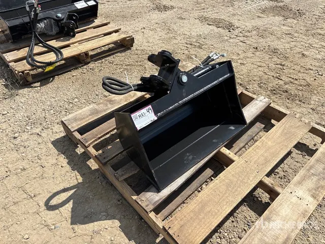 2026 VICSEC VCT600 24 in Hydraulic Tilting Excavator Bucket (Unused)