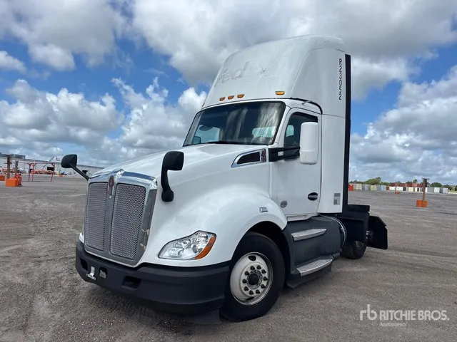 2019 Kenworth T680 4x2 S/A Day Cab Truck Tractor