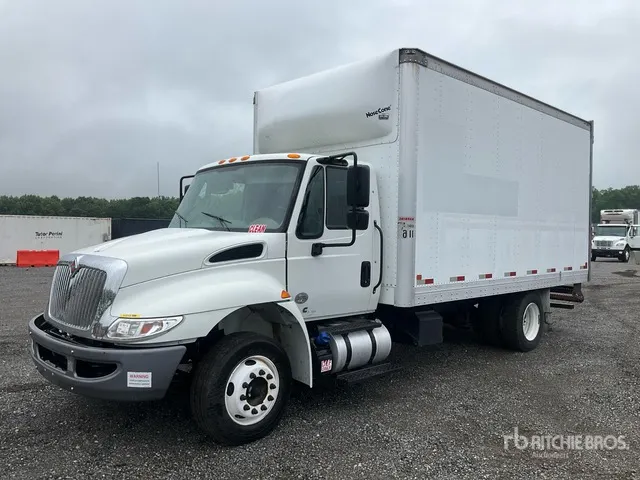 2019 International 4300 SBA LP 4x2 Van Truck
