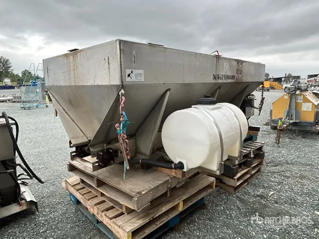 Monroe Salt Spreader
