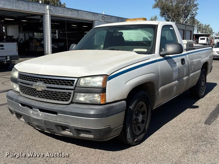 2006 Chevrolet Silverado 1500 pickup truck