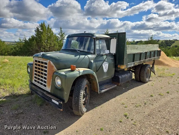 1978 International 1600 dump truck