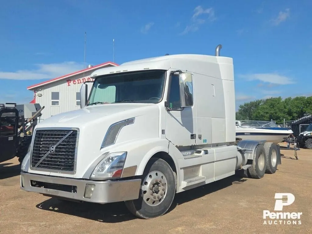*2012 Volvo VNL64T Truck Tractor