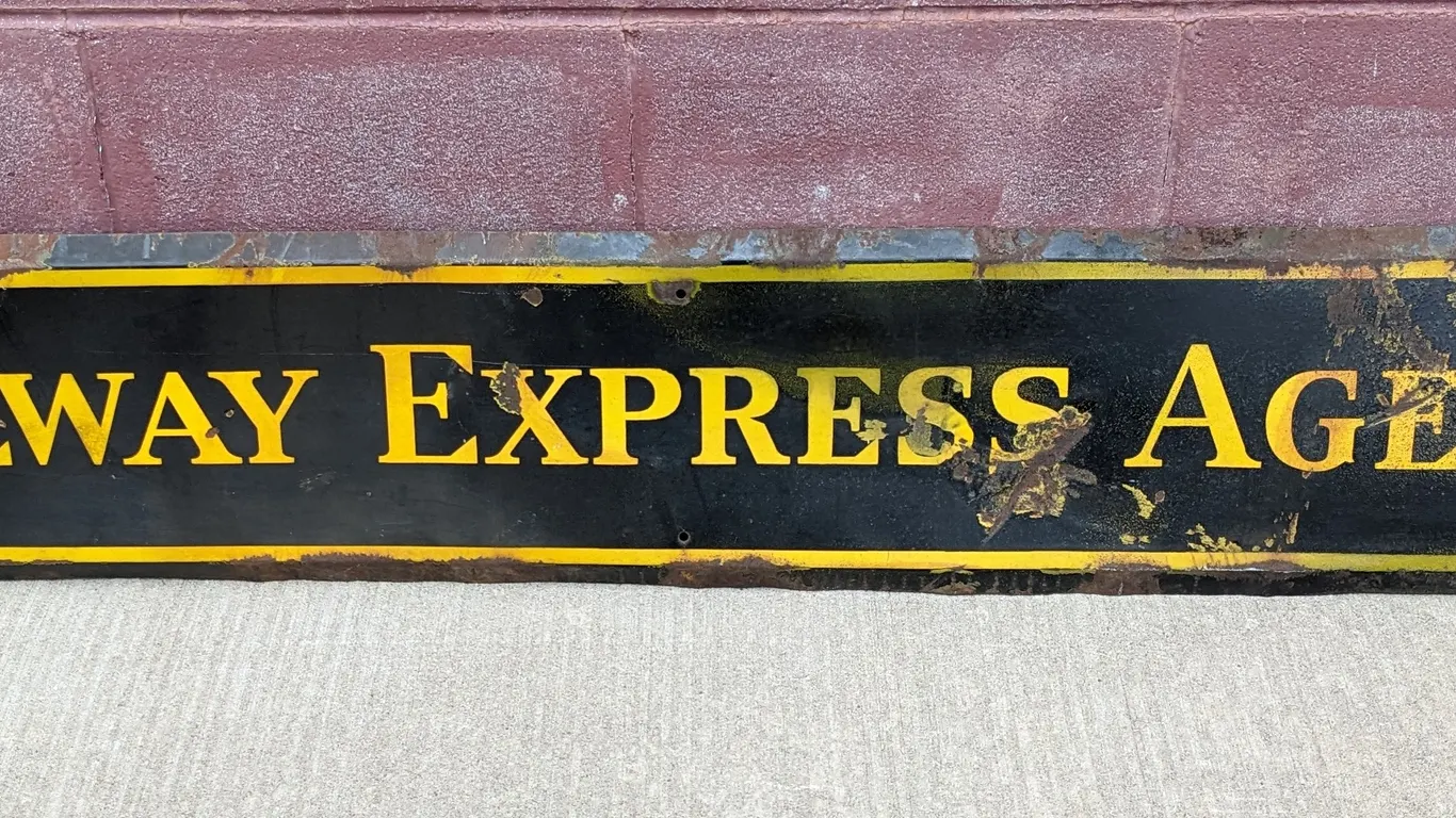 PORCELAIN SIGN RAILWAY EXPRESS AGENCY