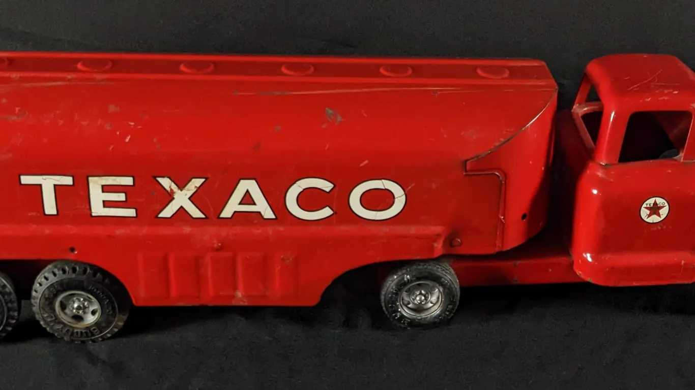 PRESSED STEEL TOY FUEL TANKER SEMI TRUCK TEXACO GASOLINE