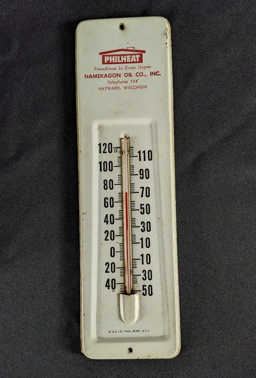 TIN THERMOMETER SIGN PHILHEAT NAMEKOGONOILCO HAYWARD WISCONSIN