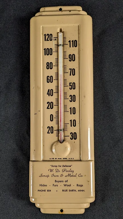TIN THERMOMETER SIGN WD POOLEY SCRAP IRON & METAL CO BUYER OF HIDES FURS WOOL RAGS BLUE EARTH MINNES