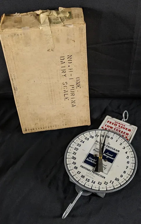 NOS PURINA FEED SAVER & COW CULLER ADVERTISING MILK SCALE IN ORIGINAL BOX