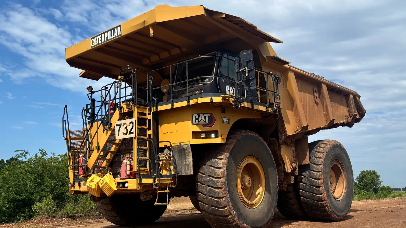 2014 CAT 785D RIGID FRAME HAUL TRUCK SN: MSY00581