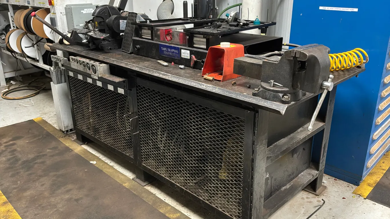 PARKER TH2-7 PUSH-ON HOSE FITTING MACHINE