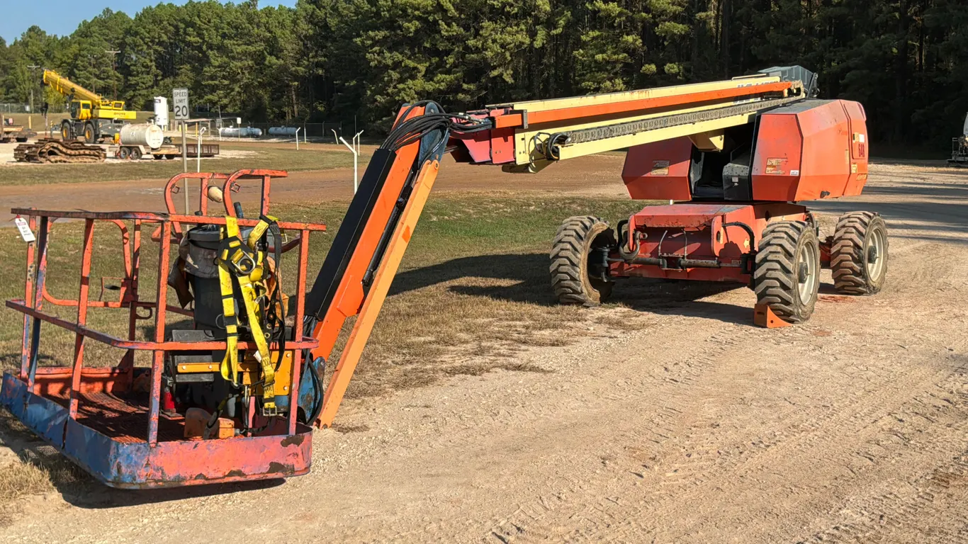 JLG 660SJ 4X4 TELESCOPIC BOOM LIFT SN: 300205669