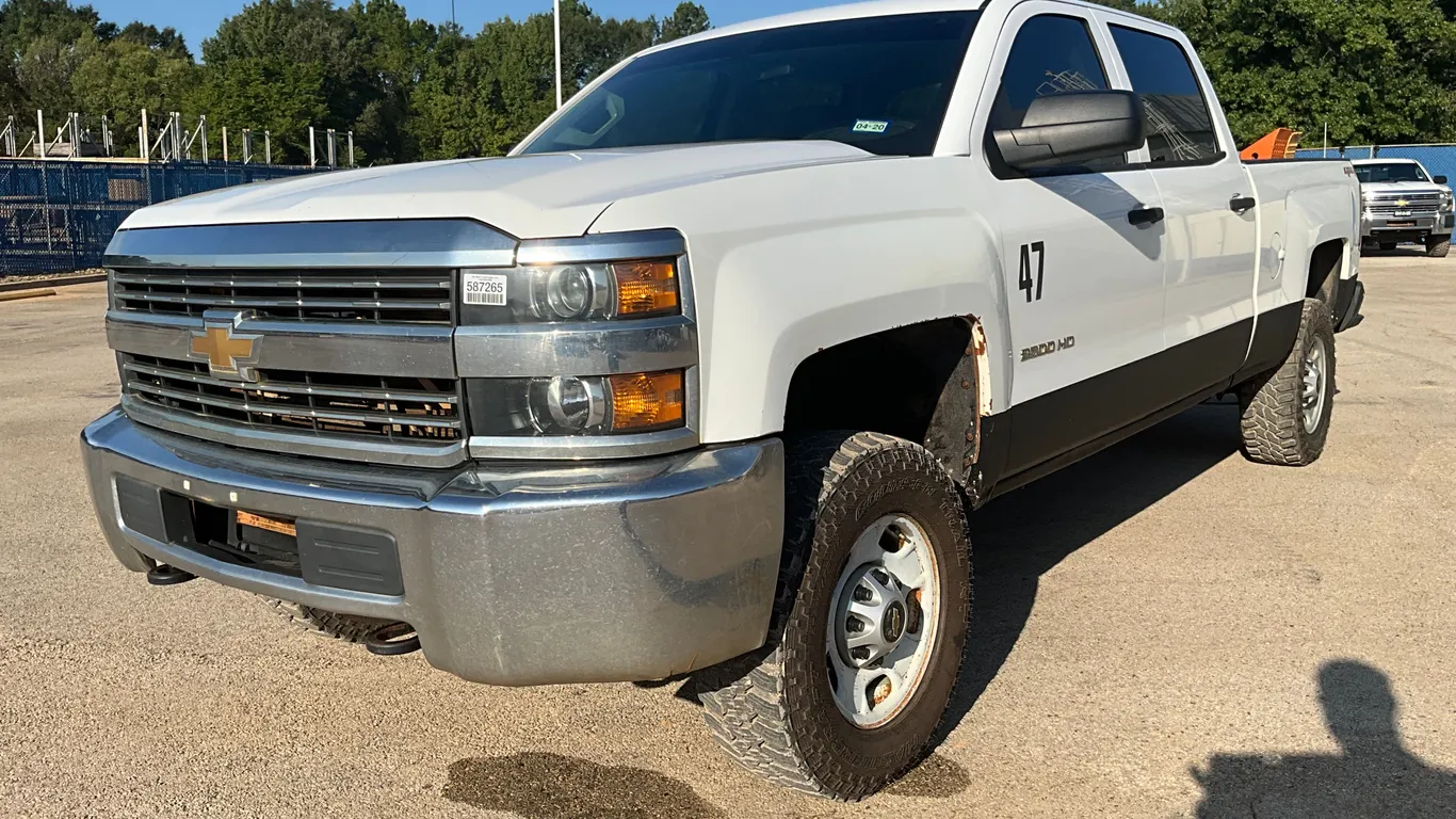 2017 CHEVROLET 2500 HD CREW CAB 4X4 PICKUP VIN: 1GC1KUEG1HF194428