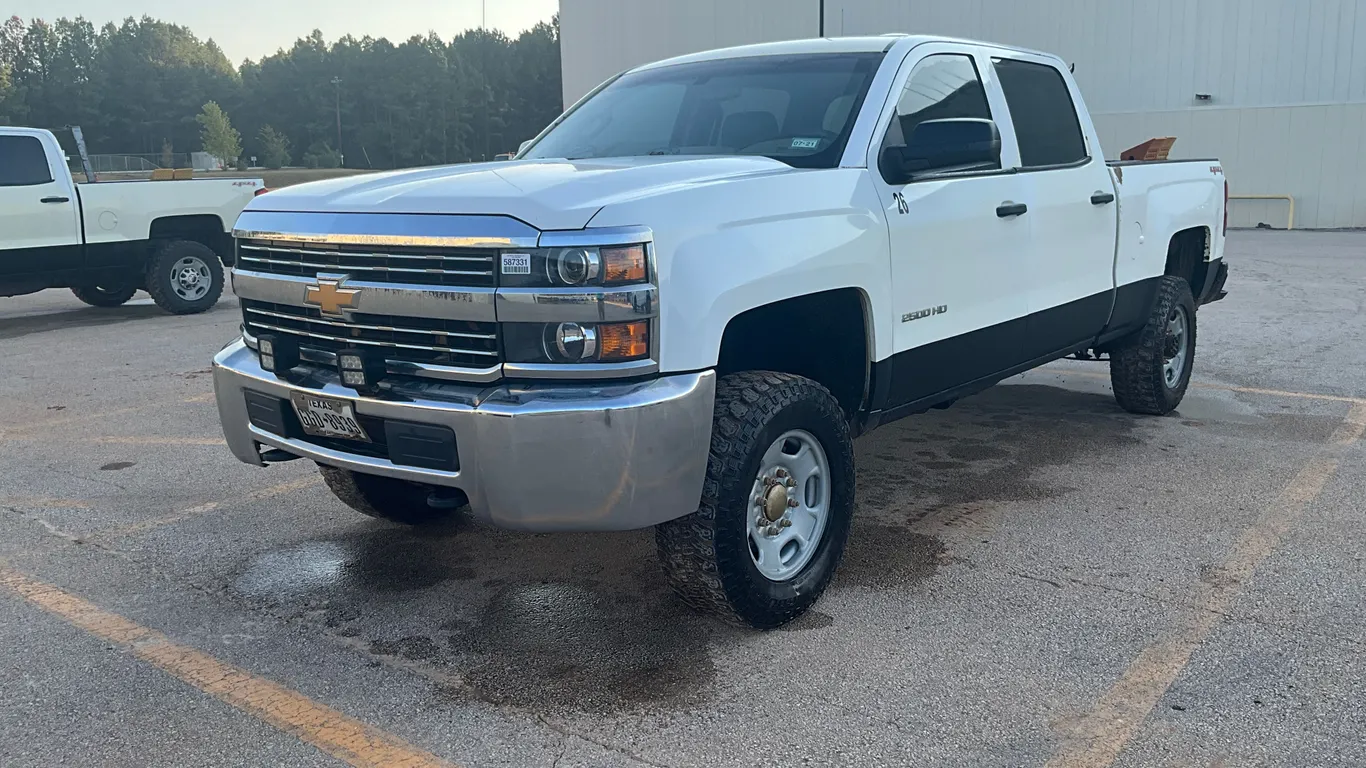 2015 CHEVROLET 2500 HD CREW CAB 4X4 PICKUP VIN: 1GC1KUEG7FF613217