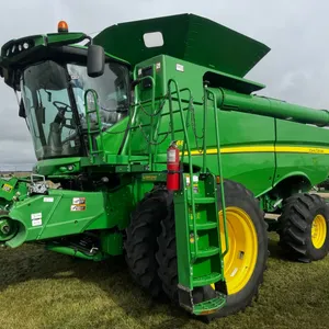 2012 John Deere S680 combine