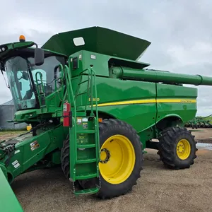 2012 John Deere S680 combine