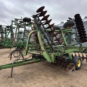 John Deere 230 28' cushion gang tandem disk