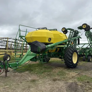 John Deere 1820/1910 40' mid row bander