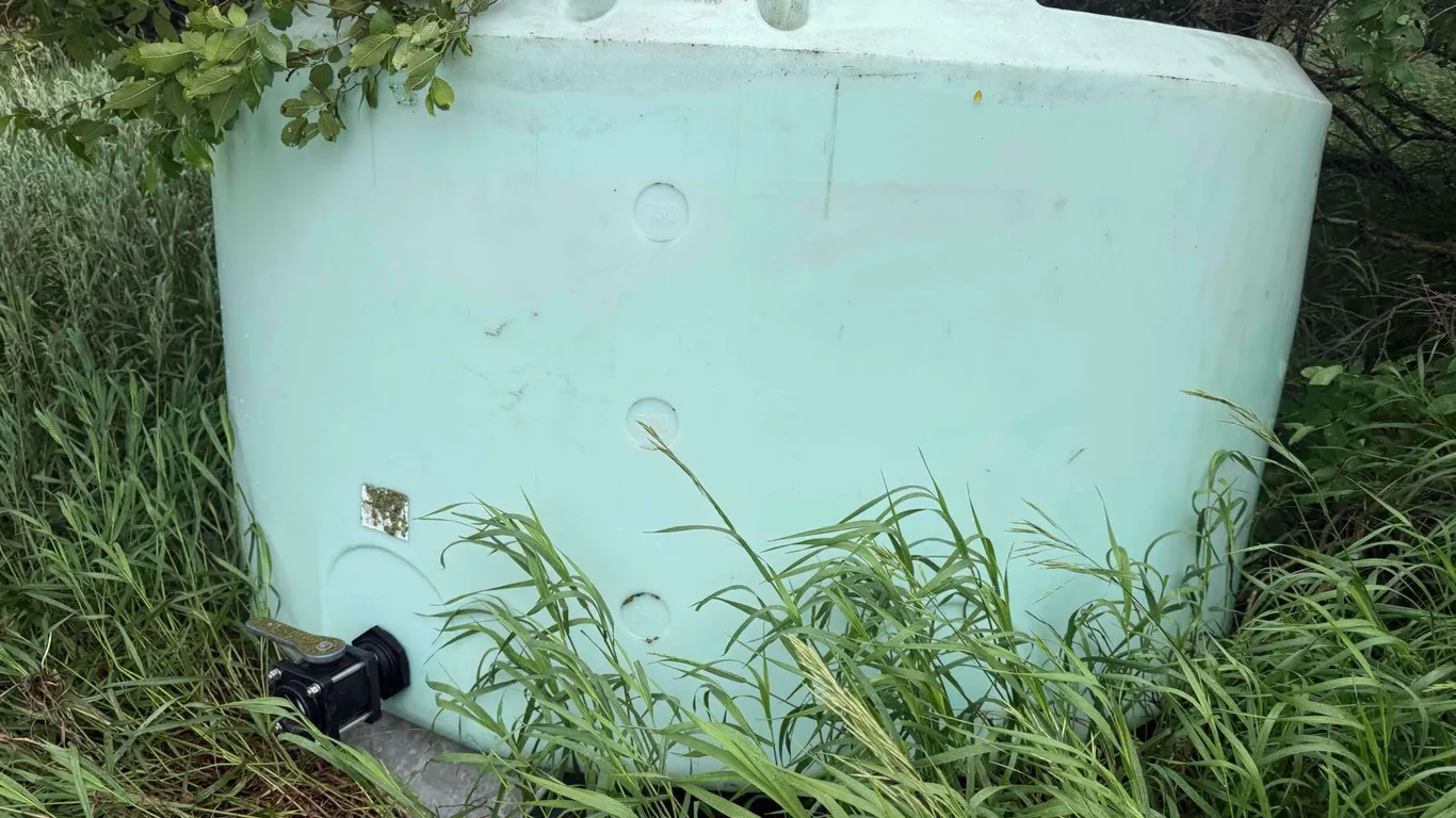 Poly Tank
