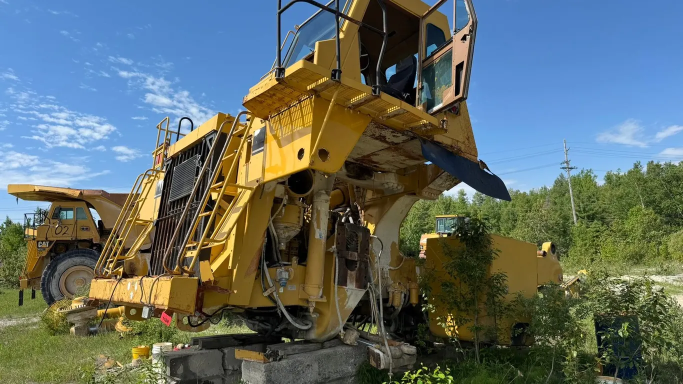Cat 785B Haul Truck For Parts