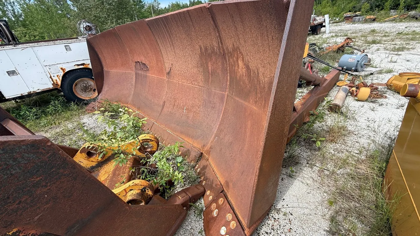 Cat D9 16' Dozer Blade
