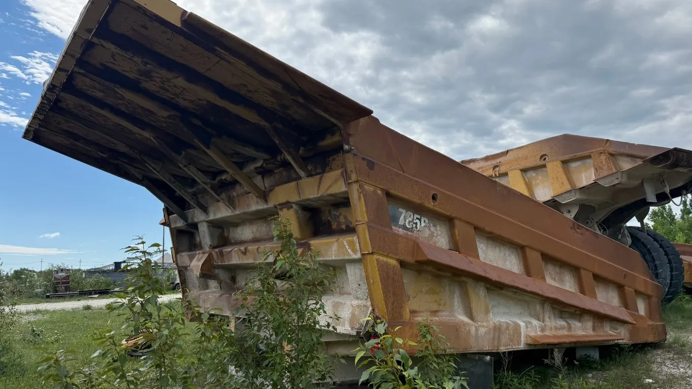 Caterpillar 785B Dump Box