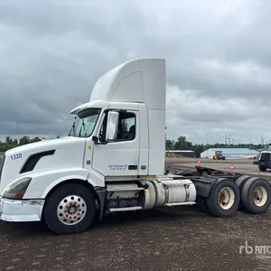 2011 Volvo VNL 6x4 T/A Day Cab Truck Tractor