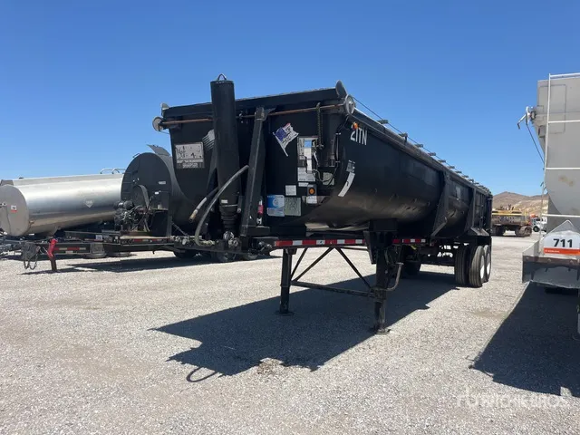 2001 Vantage 32 ft T/A End Dump Trailer
