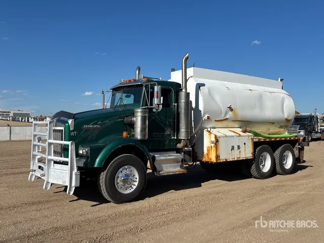 1999 Kenworth T800B 6x4 Water Truck