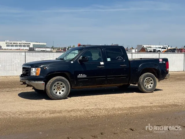 2010 GMC Sierra 1500 Nevada Edition 4x4 Crew Cab Pickup