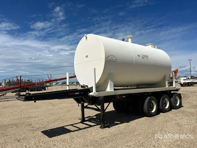 1992 Hyundai 22 ft Tri/A 25443 L Tanker Specialty Trailer
