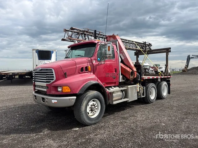 2006 Fassi 190A.25 17780 lb Knuckle Boom on 2006 Sterling LT9500 6x4 Boom Truck
