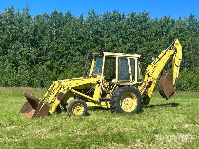 Ford 4500 4x2 Backhoe Loader