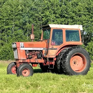 1976 International 1466 2WD Tractor