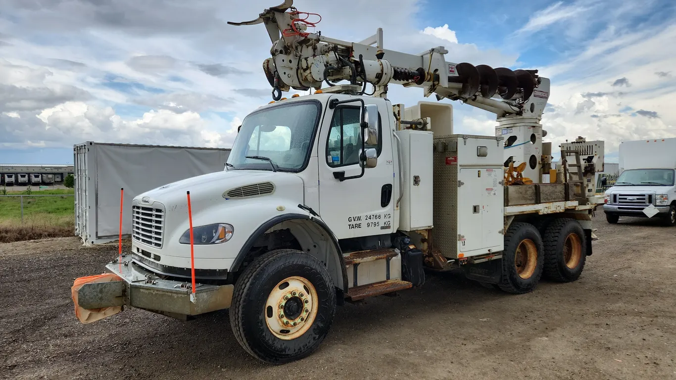 2011 Freightliner M2 106 T/A Digger Derrick Truck