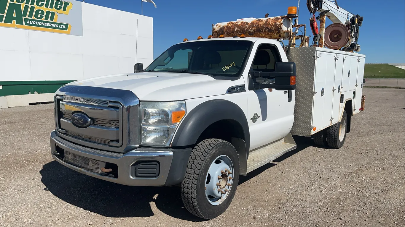 2013 Ford F-550 Super Duty 4x4 S/A Service Truck